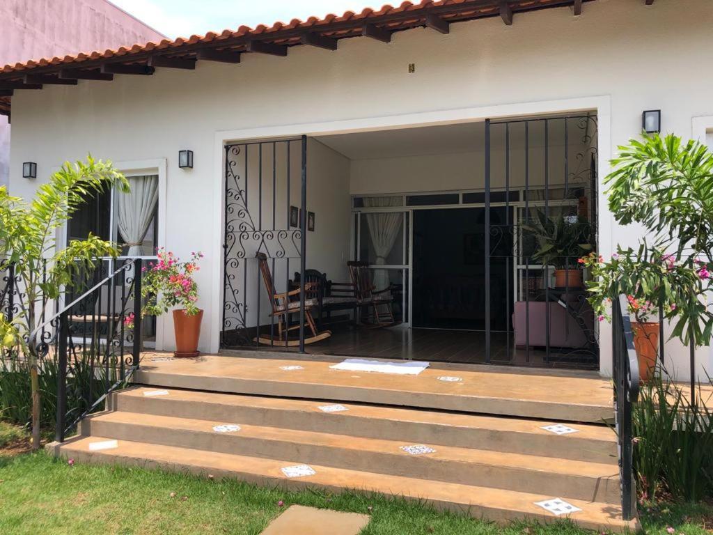 Casa Bela E Confortavel Em Chapada dos Guimarães Exterior foto